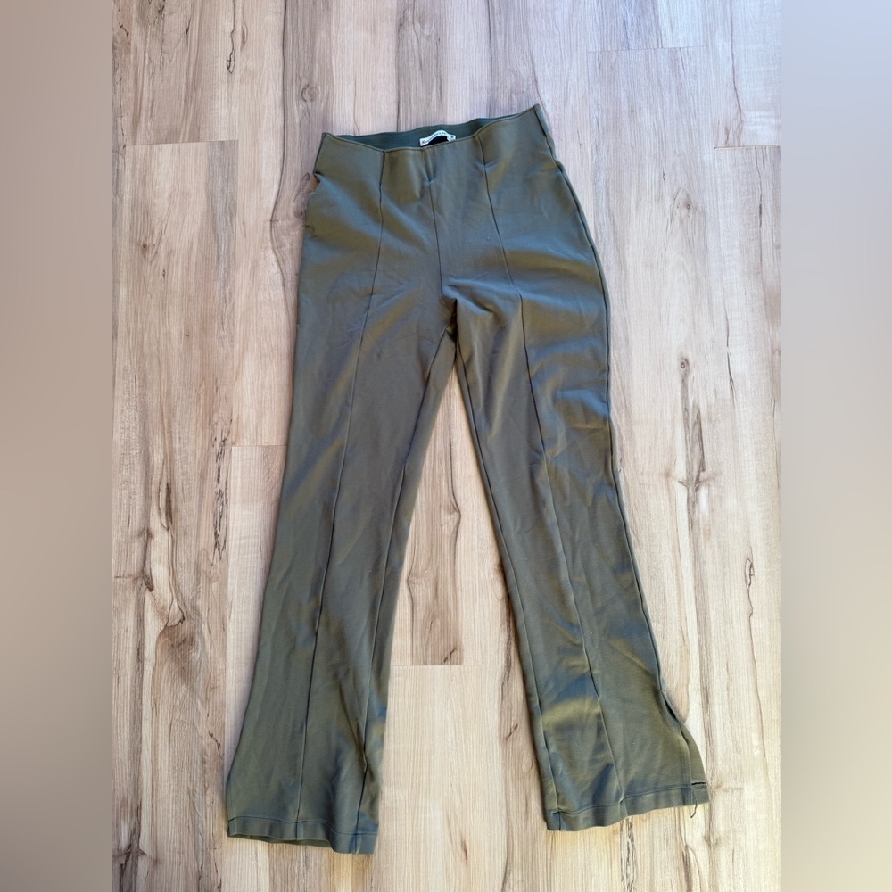 Abercrombie & Fitch Green split side hem ankle front seam slacks